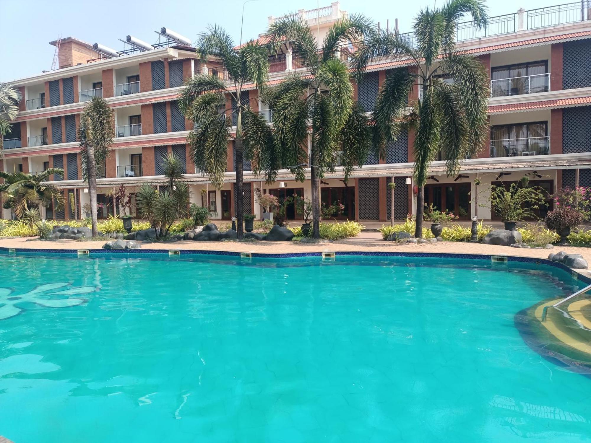 Resort Primo Bom Terra Verde Baga Exterior foto